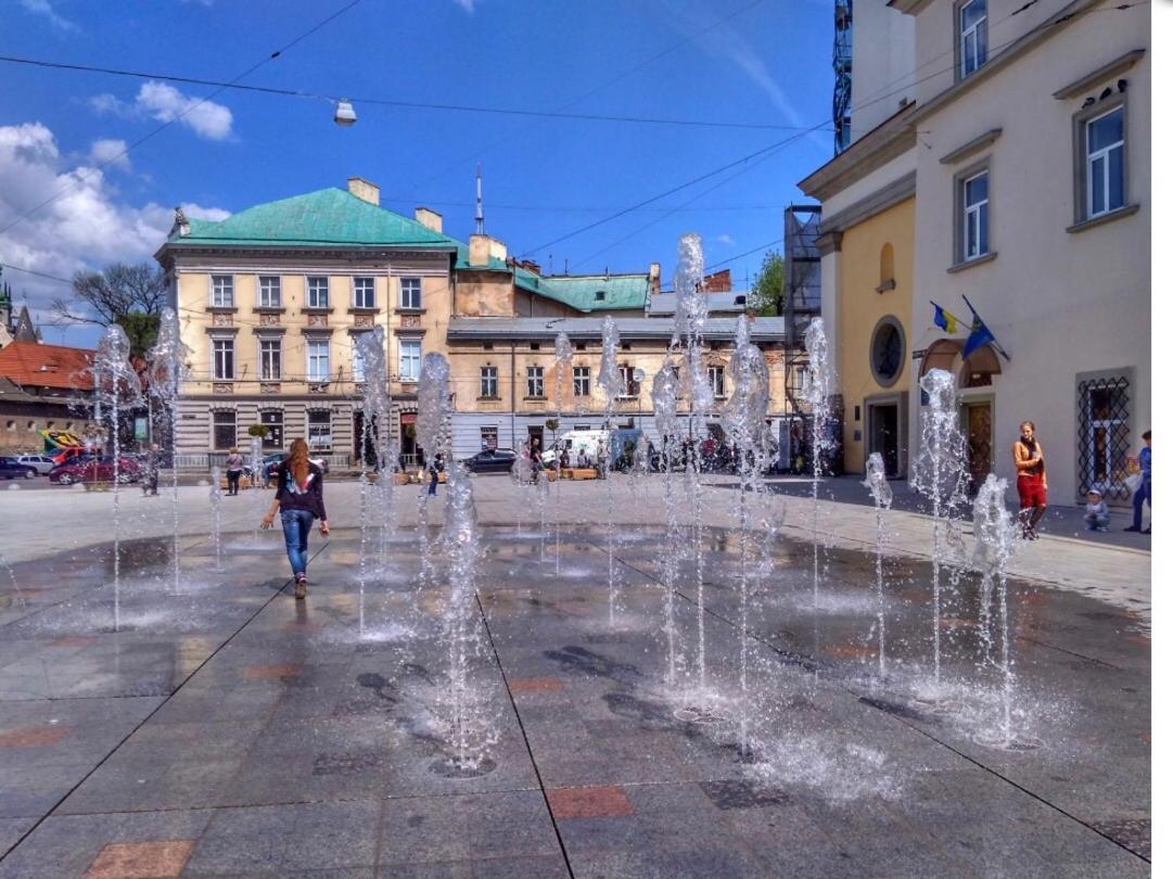 Апартаменти Центр Площа Митна Львів Екстер'єр фото